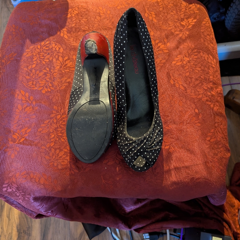 Le Chateau Polka Dot heels